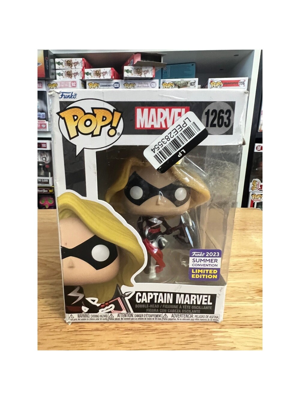 VAULTED LE SUMMER CONVENTION Funko Pop CAPTAIN MARVEL W/ AXE #1263 Comics Carol
